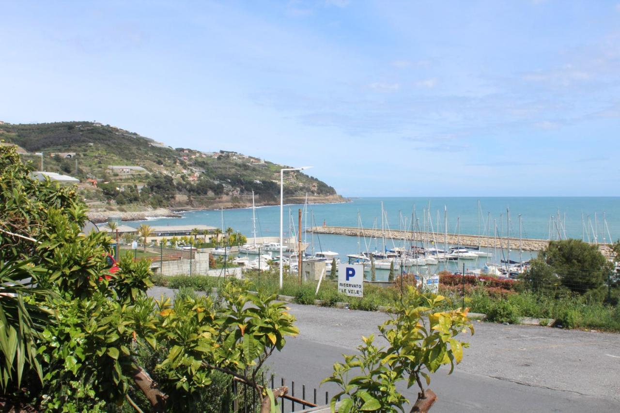 Vila Froggy House San Lorenzo al Mare Exteriér fotografie